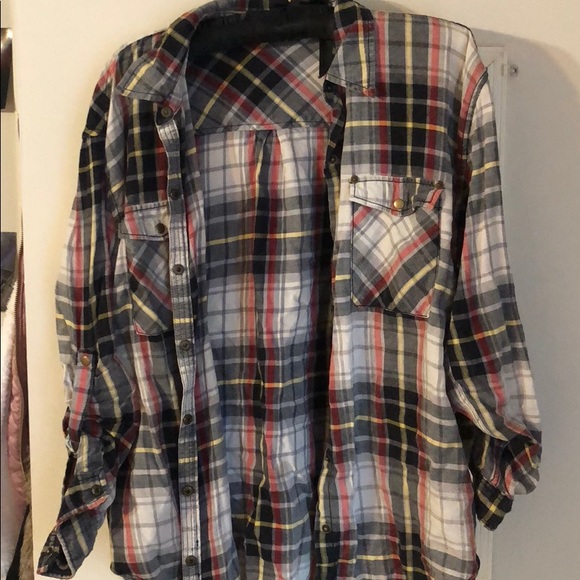Tops - Plaid women’s button down